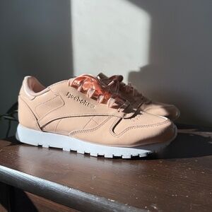 Strawberry Reebok Classics